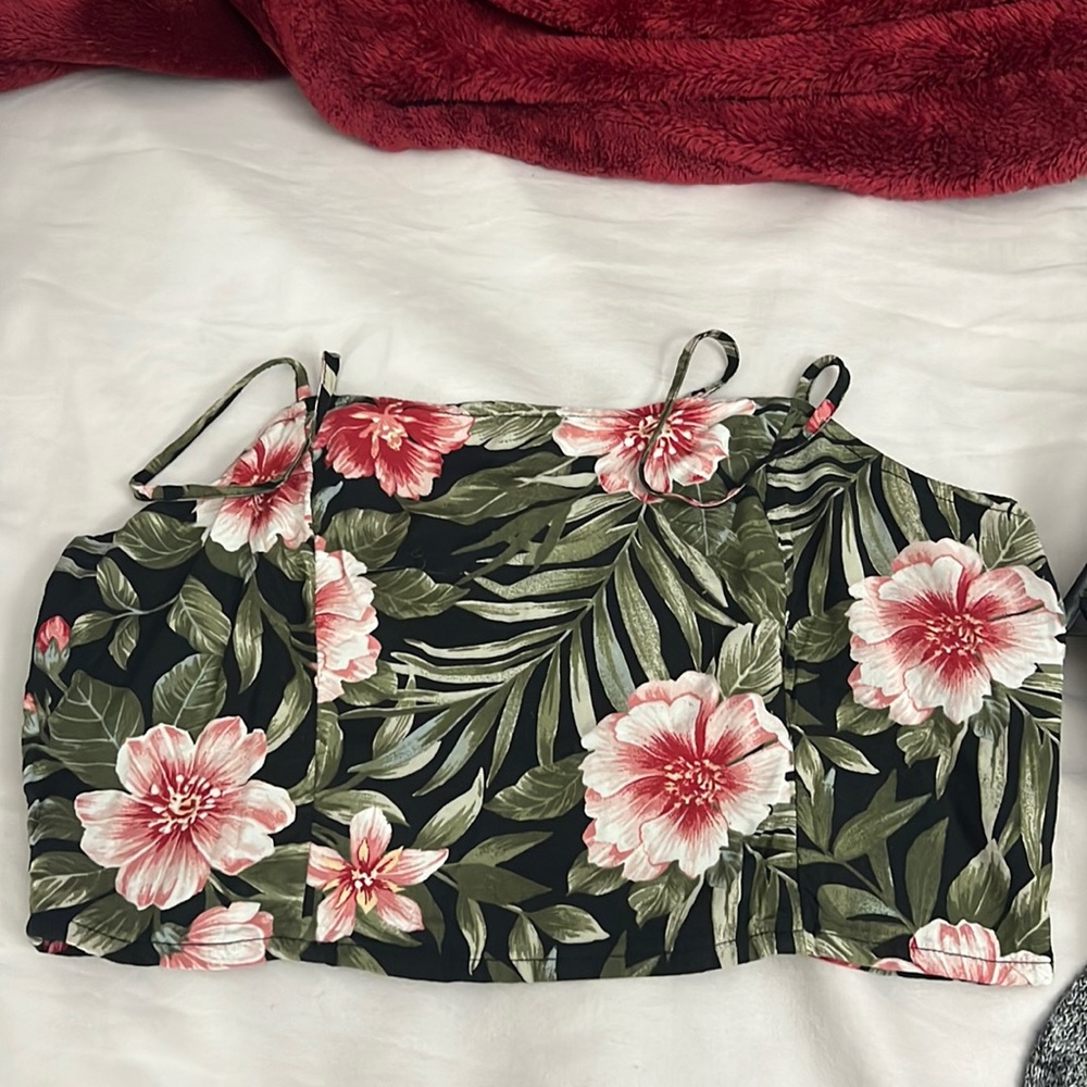 Strappy floral crop top